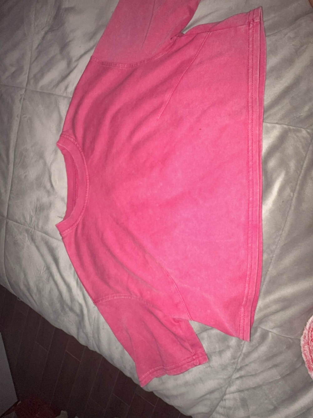 SHEIN Pink Cropped Short Sleeve Top
